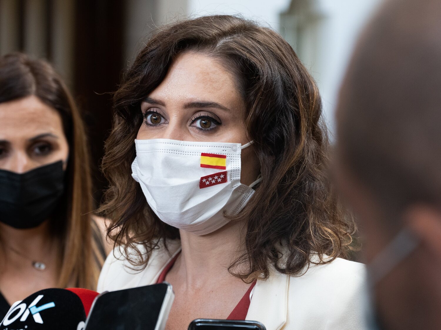 Ayuso anuncia el fin de las restricciones de aforo en interiores y exteriores en Madrid a partir del lunes