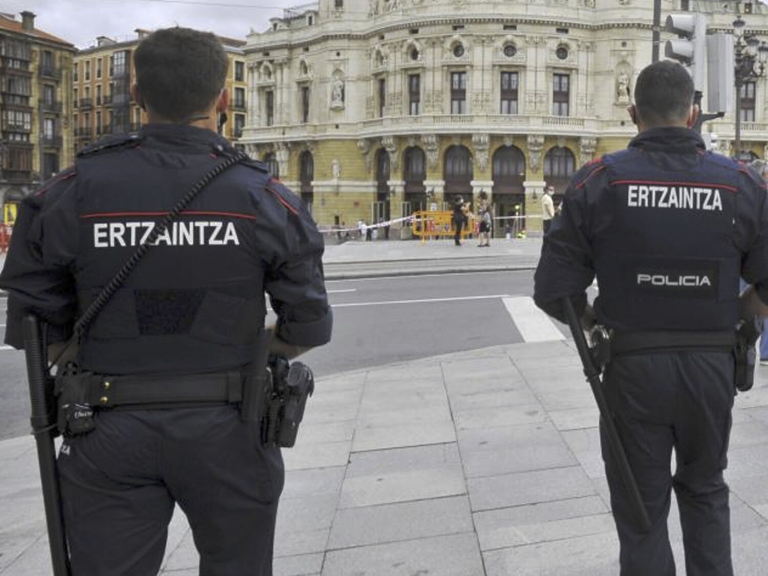 Detenido en San Sebastián tras ser grabado violando a su propio perro en plena calle: piden 7 meses de cárcel