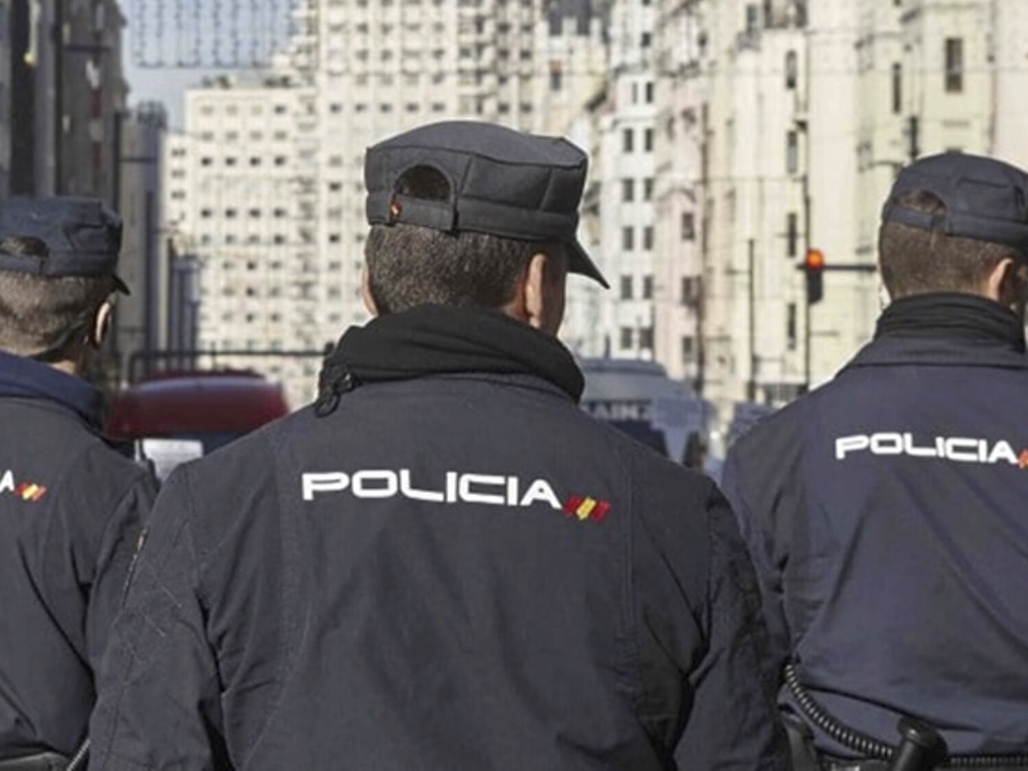 La Policía busca al violador de una joven belga de 27 años en el portal de su vivienda en Argüelles (Madrid)