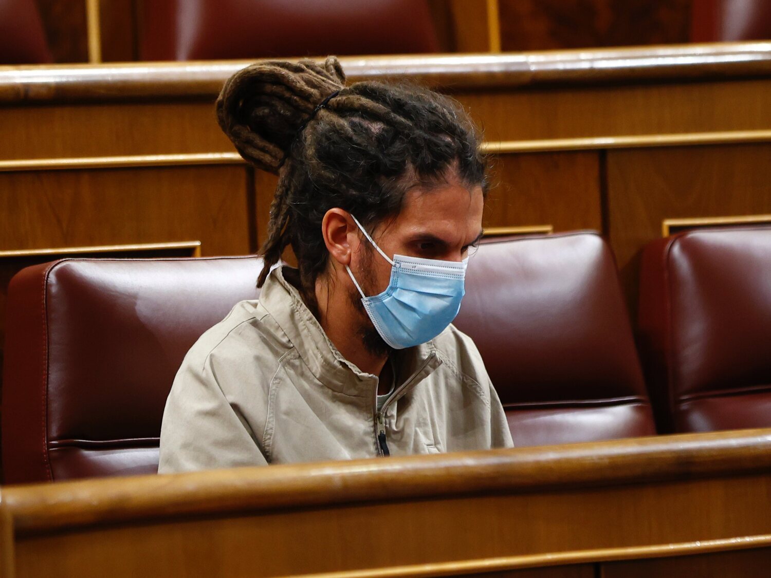 Alberto Rodríguez (Podemos), condenado a un mes y medio de cárcel por agredir a un policía