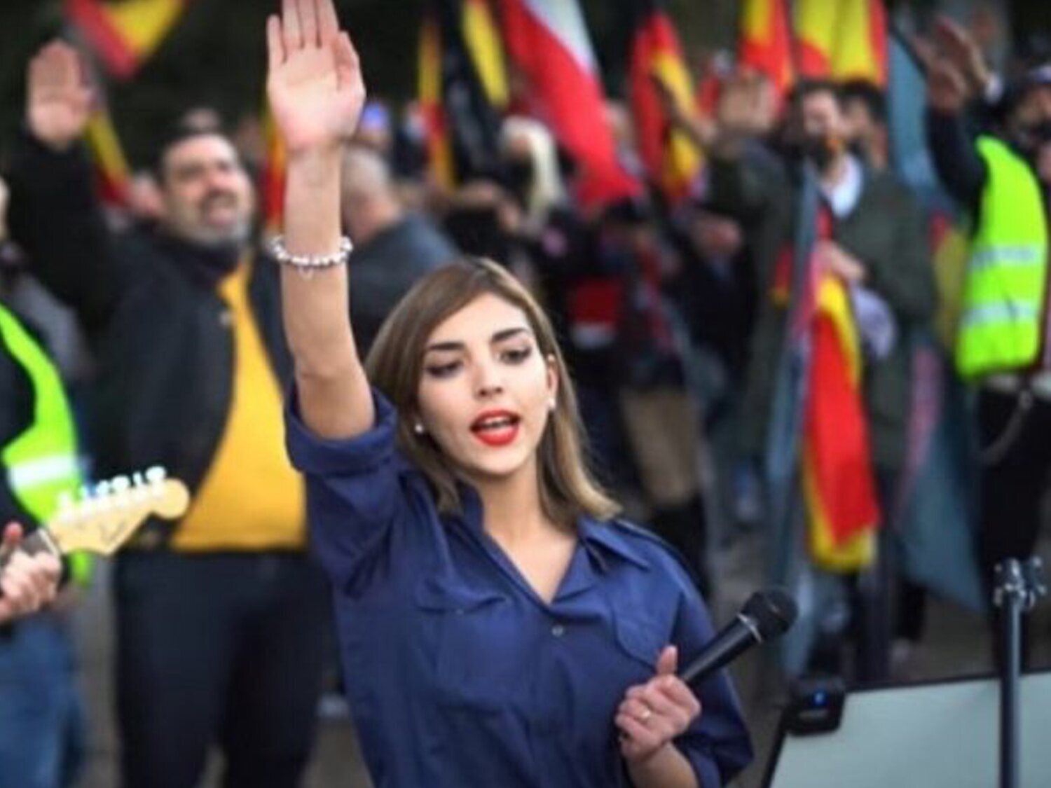 Isabel Peralta, la líder falangista del discurso de la División Azul, se marcha a Alemania becada por un partido nazi