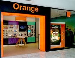 Orange anuncia una ola de cierre de tiendas en toda España