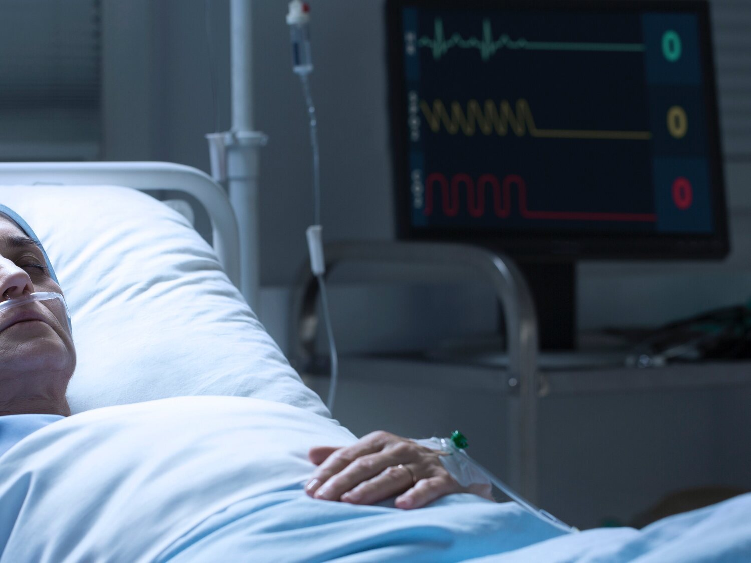Lo que "ven" y dicen las personas justo antes de morir, según una enfermera de paliativos