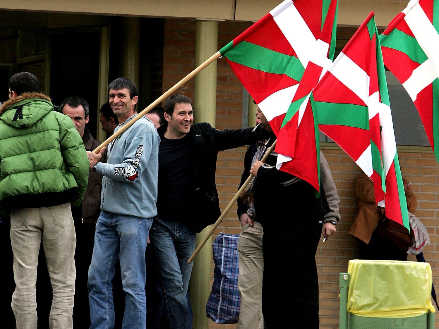 Los presos de ETA anuncian que acabarán con los homenaje públicos