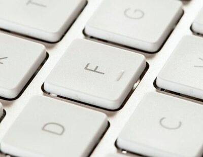 El verdadero motivo por el que las letras 'F' y 'J' tienen relieve en el teclado del ordenador