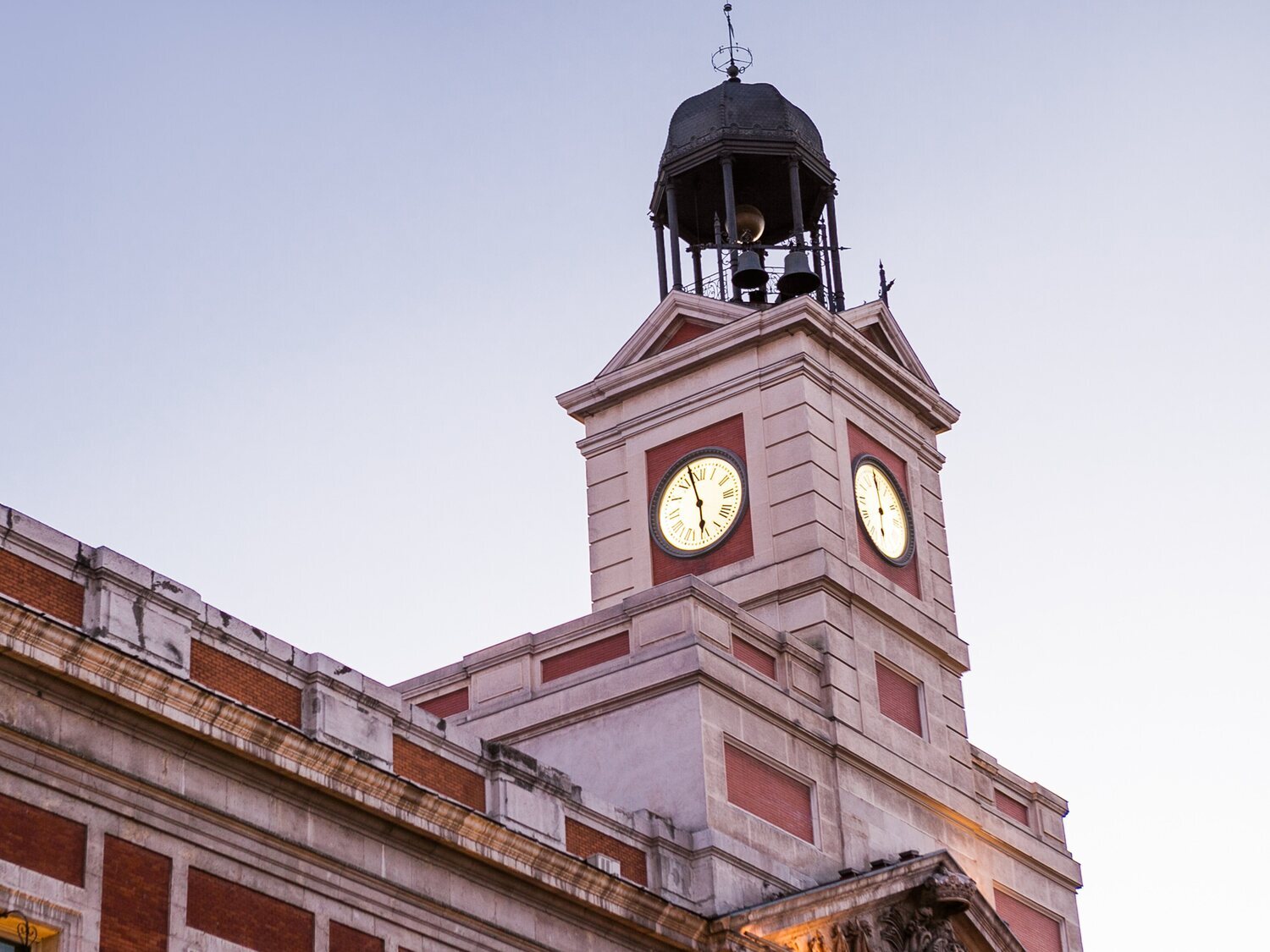 Historia de Rodríguez Losada, relojero que regaló a Madrid el reloj de la Puerta del Sol