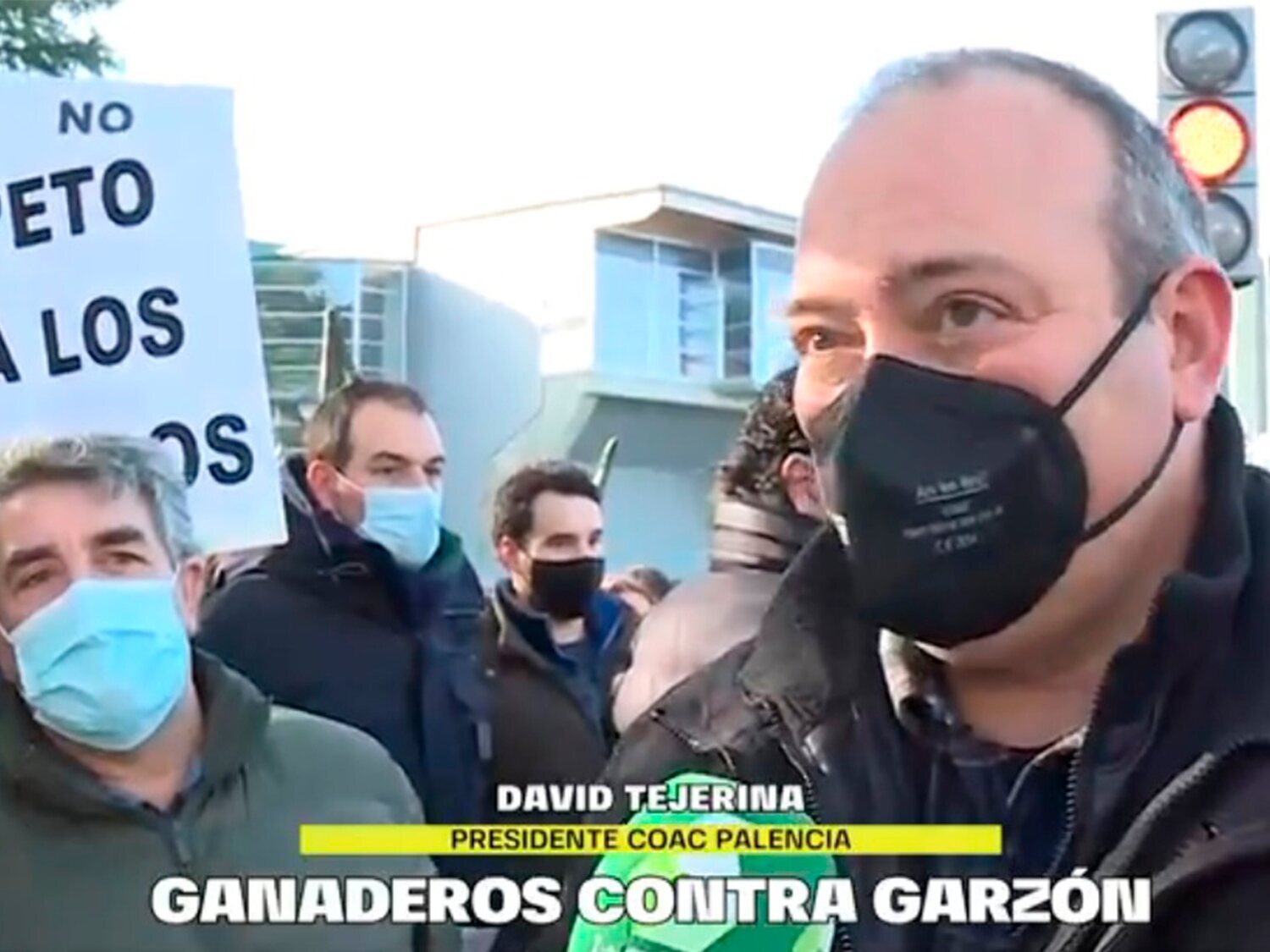 Un ganadero asiste a una protesta contra Garzón y acaba afirmando que está de acuerdo con él