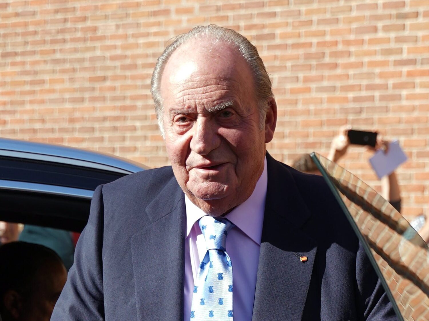 El emérito rey Juan Carlos asegura que volverá a España cuando las circunstancias no "creen inestabilidad a su hijo"