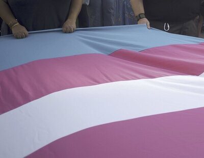 Agreden a una joven trans entre cinco personas en Valencia: "Tú al baño de los hombres, travesti"