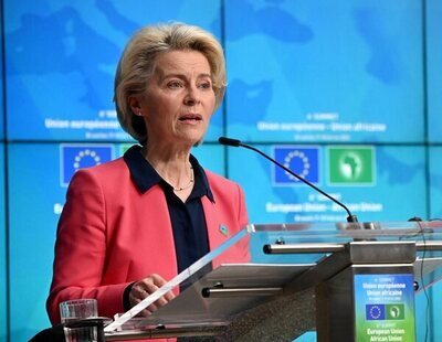 Ursula von der Leyen sufre otro episodio machista: el ministro de Exteriores de Uganda le niega el saludo