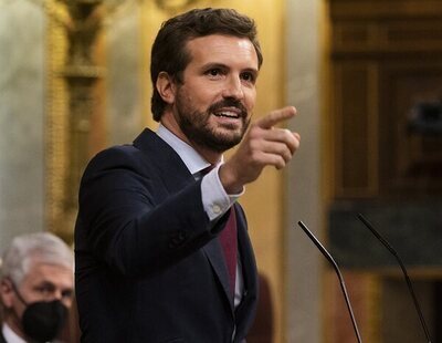 El entorno de Casado advierte: "Le engañan. Quienes dicen que le apoyan, luego por detrás asumen que está loco"