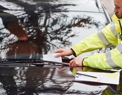 ¿Cómo puedo recurrir una multa de aparcamiento y en qué situaciones puedo hacerlo?