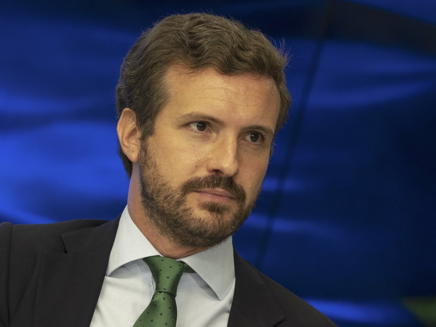 Casado prepara su futuro tras el PP: un puesto simbólico de Feijóo o reinventarse laboralmente