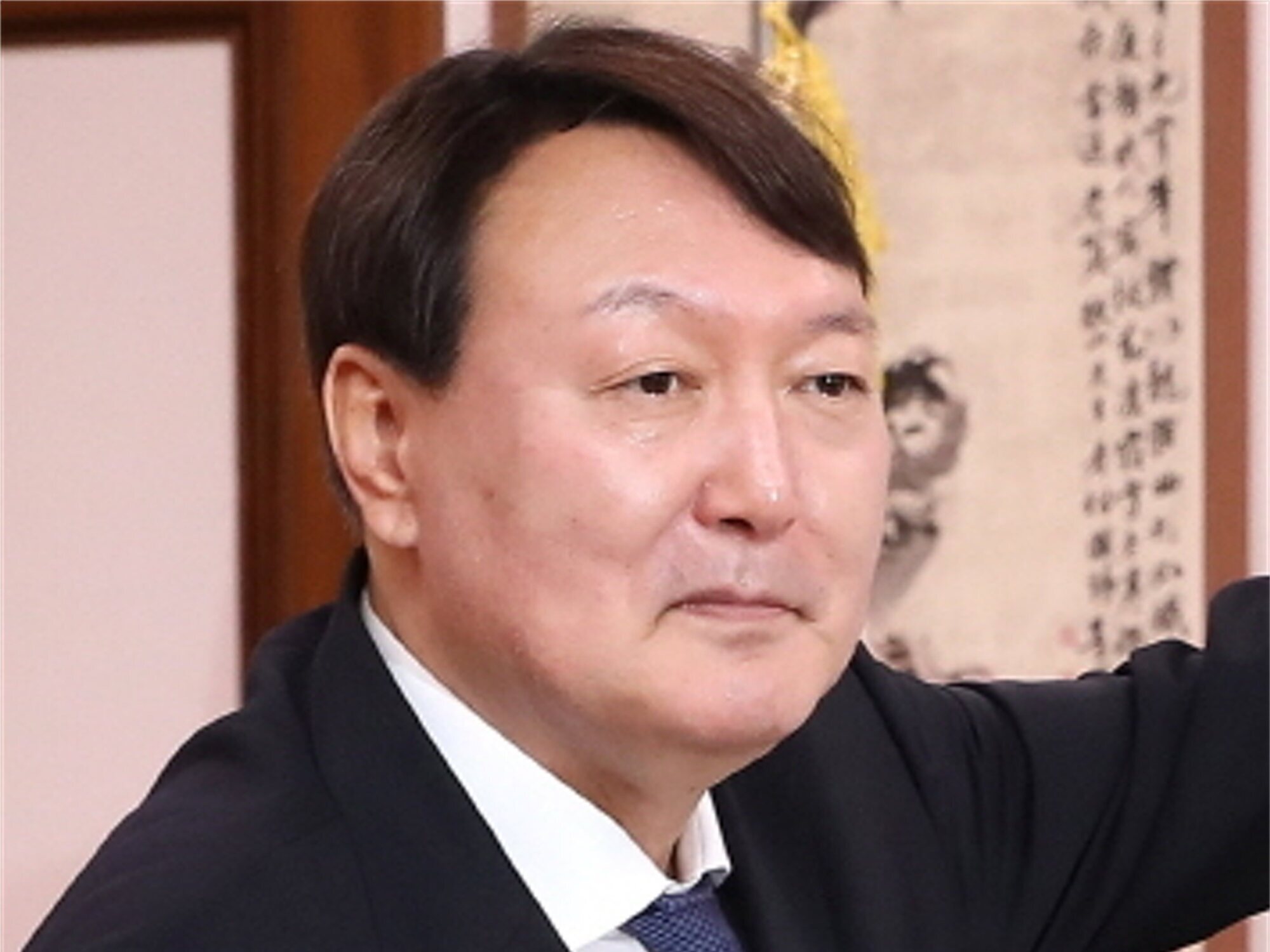 El próximo presidente de Corea del Sur, el derechista Yoon Suk-yeol,  defiende trabajar 120 horas semanales - Los Replicantes