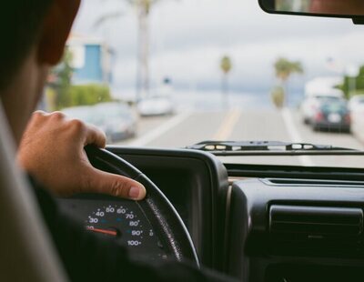 El carnet de conducir físico deja de ser obligatorio: así puedes descargarlo en tu móvil