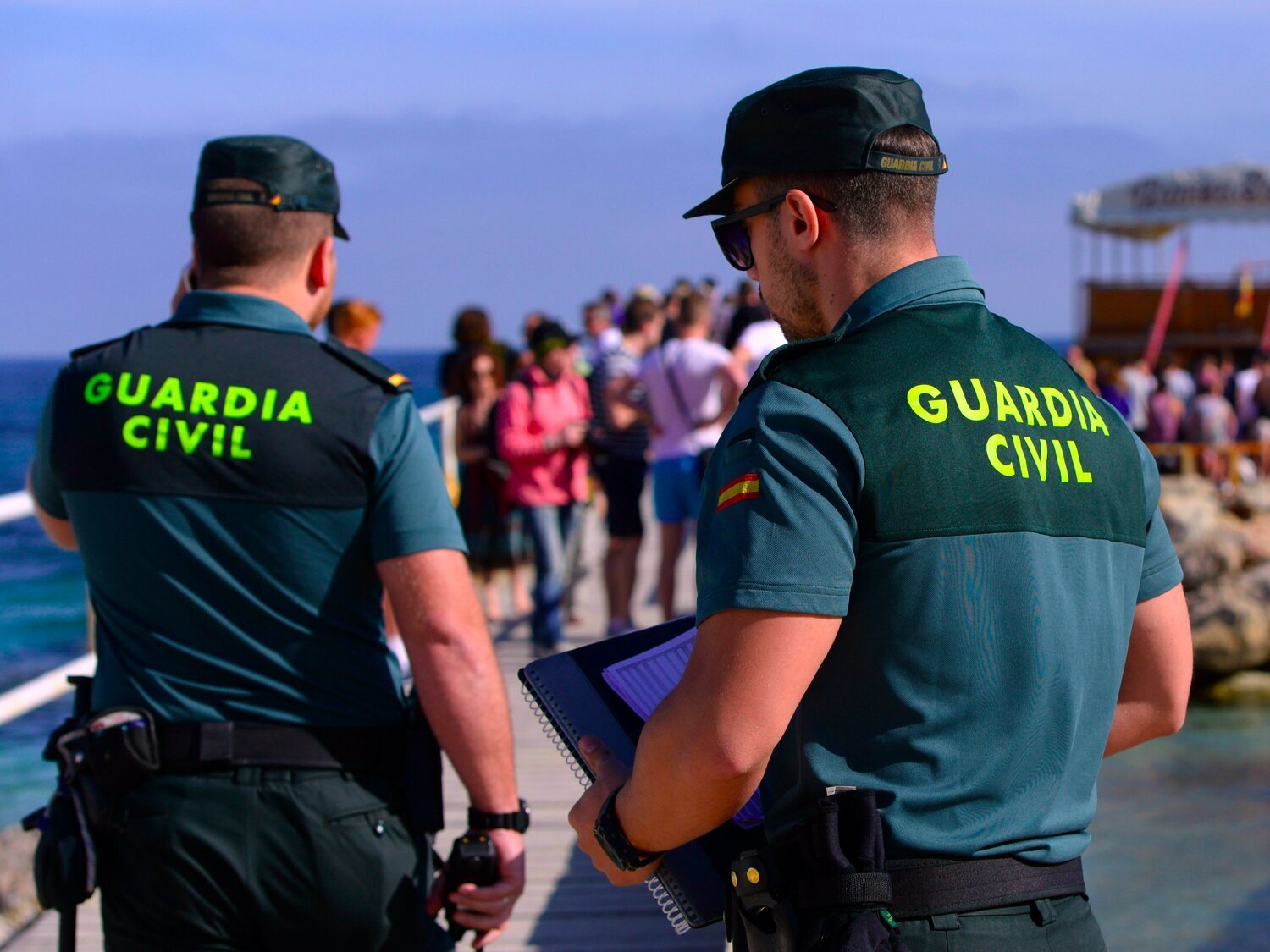 Condenada a 6 meses de prisión una agente de la Guardia Civil por quejarse del "fétido olor" de su jefe