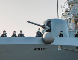 Las tropas ucranianas destruyen un barco de guerra ruso en la costa del mar Azov