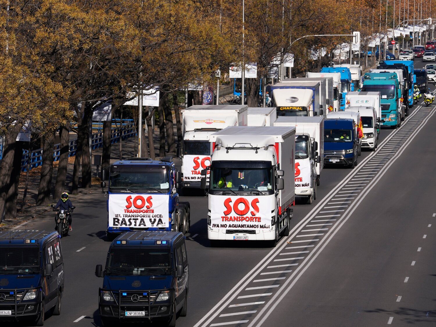 Claves del acuerdo alcanzado entre Gobierno y transportistas: ayudas, créditos y rebajas en carburante