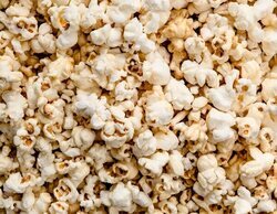 Alerta alimentaria: retiran estas populares palomitas del supermercado y piden evitar su consumo