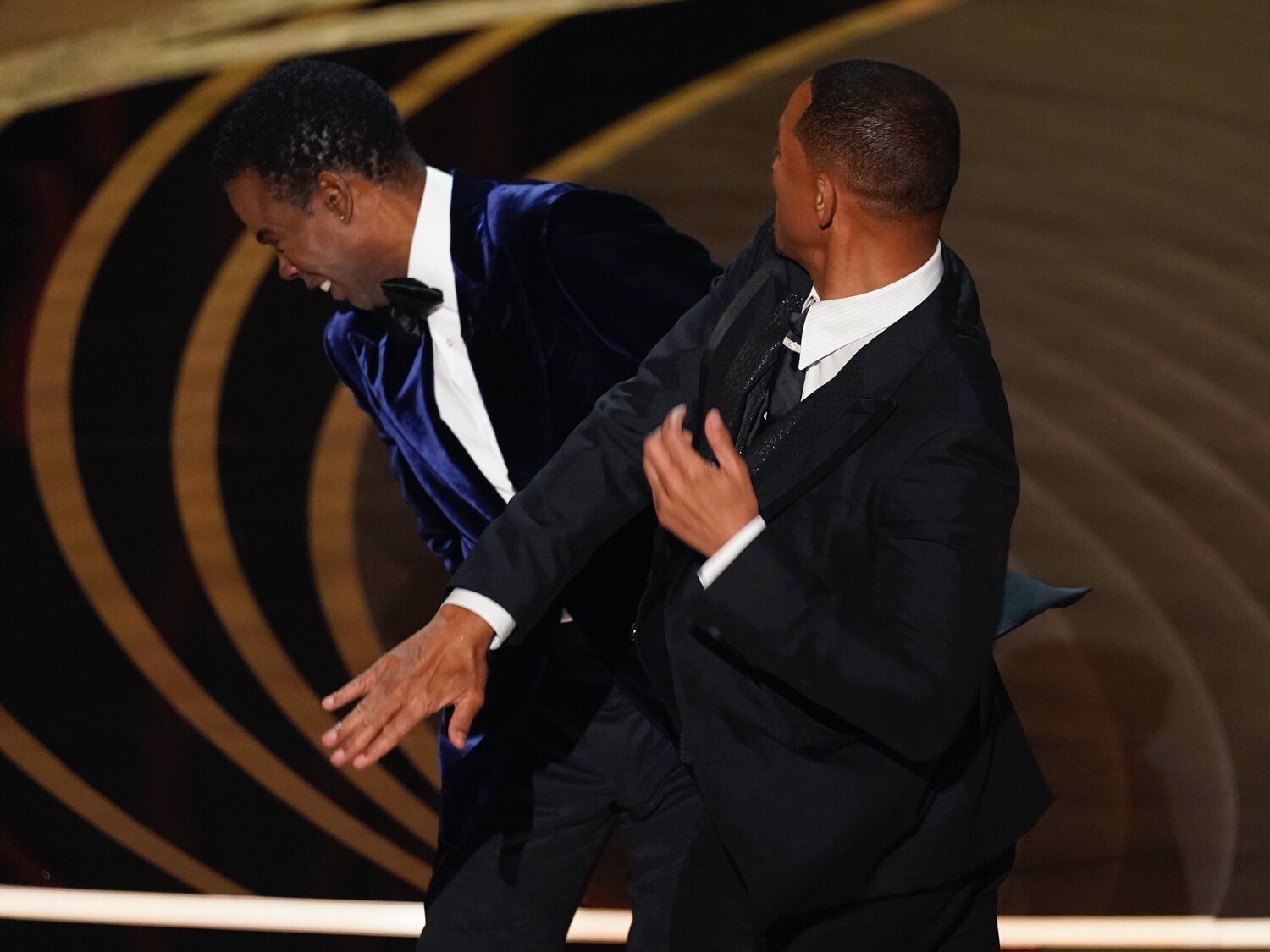 La bofetada de Will Smith a Chris Rock en la gala de los Oscar por un chiste de mal gusto