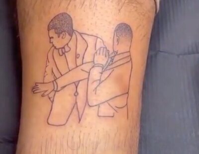 Un joven se tatúa el bofetón que Will Smith propinó a Chris Rock durante los Oscar
