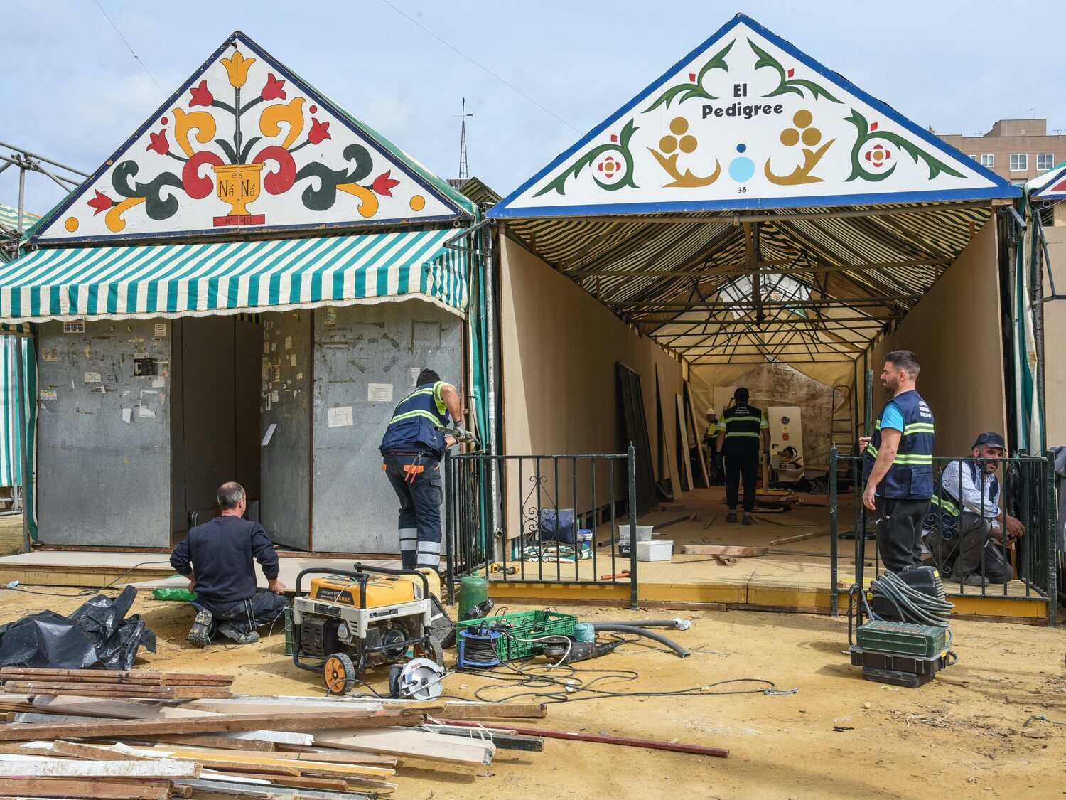 La polémica en torno a los caseteros de la Feria de Abil se basa en un bulo: los datos