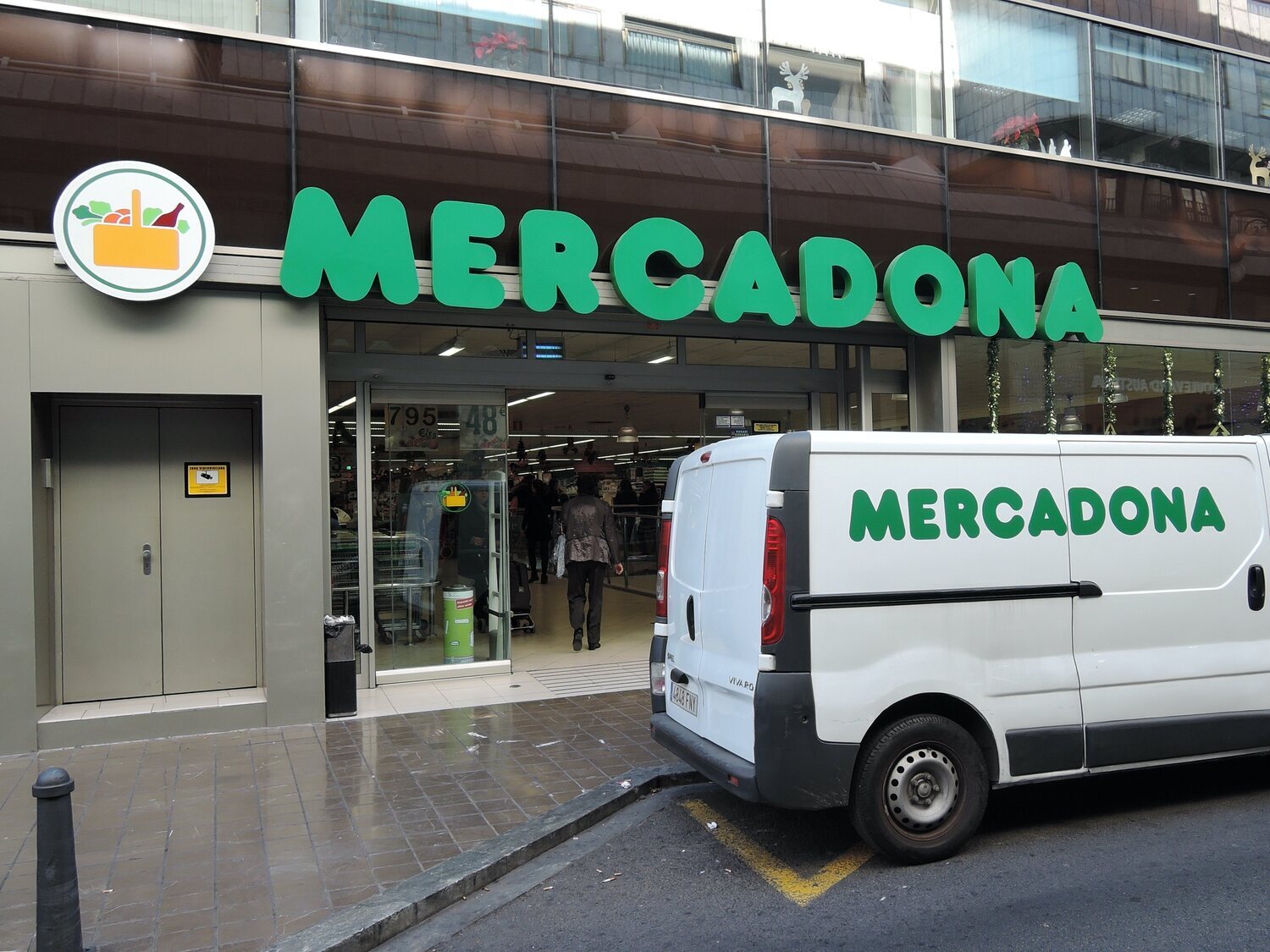 Mercadona retira estos refrescos, pizzas, snacks, dulces y todos estos productos que ya no venderá en sus supermercados