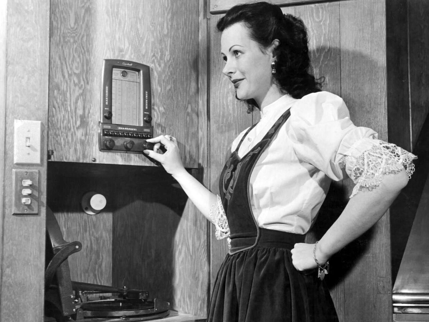 Hedy Lamarr, la actriz que inventó un sistema secreto de comunicaciones para luchar contra el fascismo
