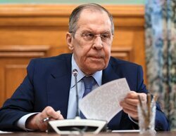 El polémico viaje "oficial" de Lavrov a Japón que esconde amantes, prostitutas y engaños