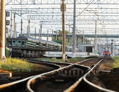 Un joven de 27 años muere arrollado por un tren en Málaga al intentar salvar a su perro