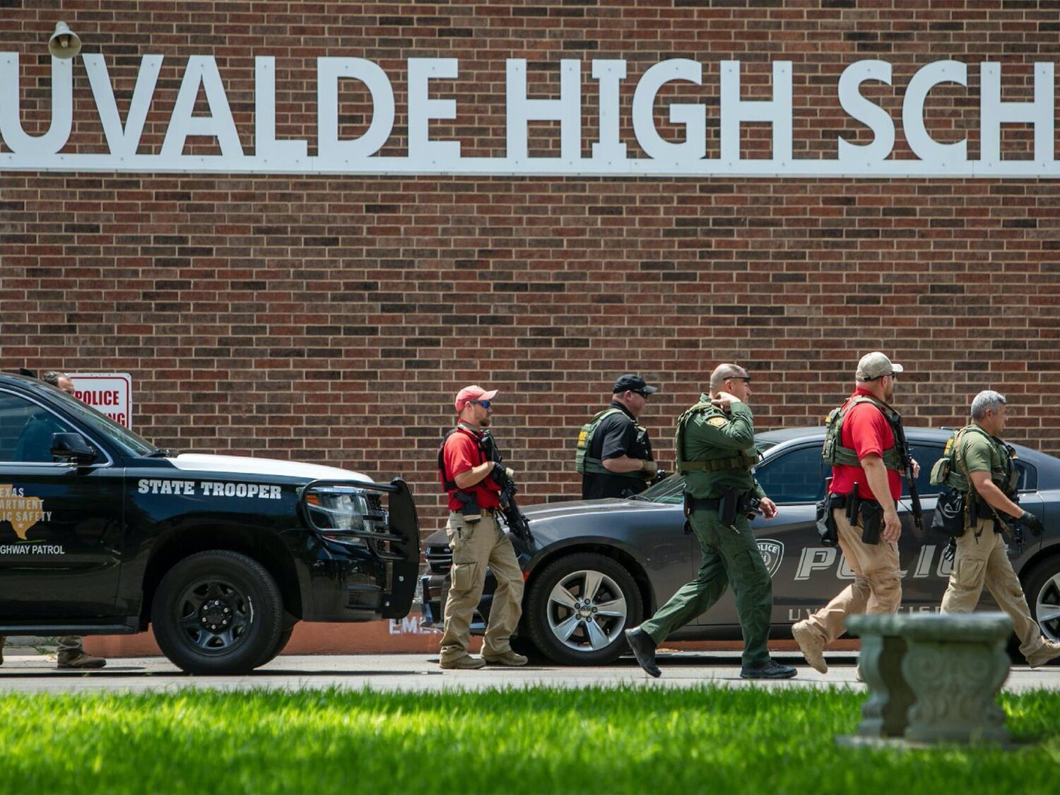 19 niños y dos adultos asesinados en un tiroteo en una escuela de Texas