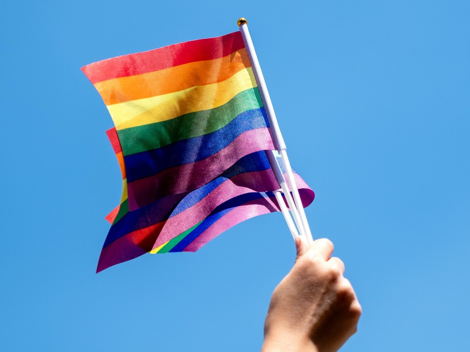 Sancionado un profesor por vulnerar en clase la ley contra la LGTBIfobia: "¿Quién es del club del pepino?"