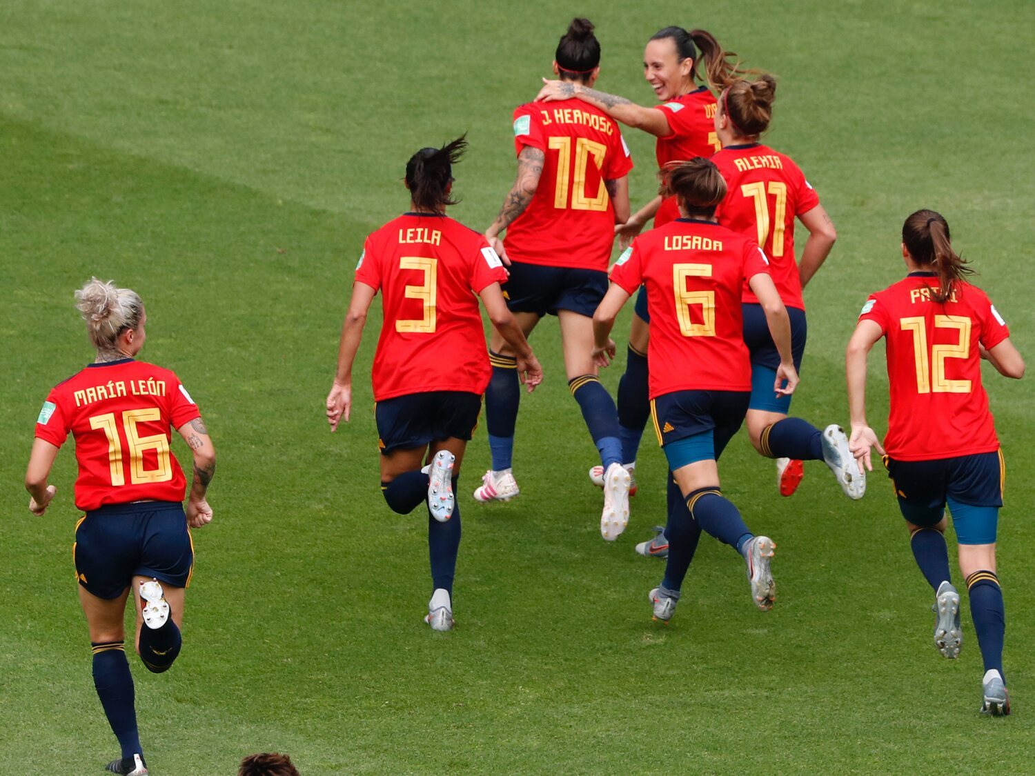 La RFEF iguala las primas y los derechos de imagen de la selección femenina y masculina