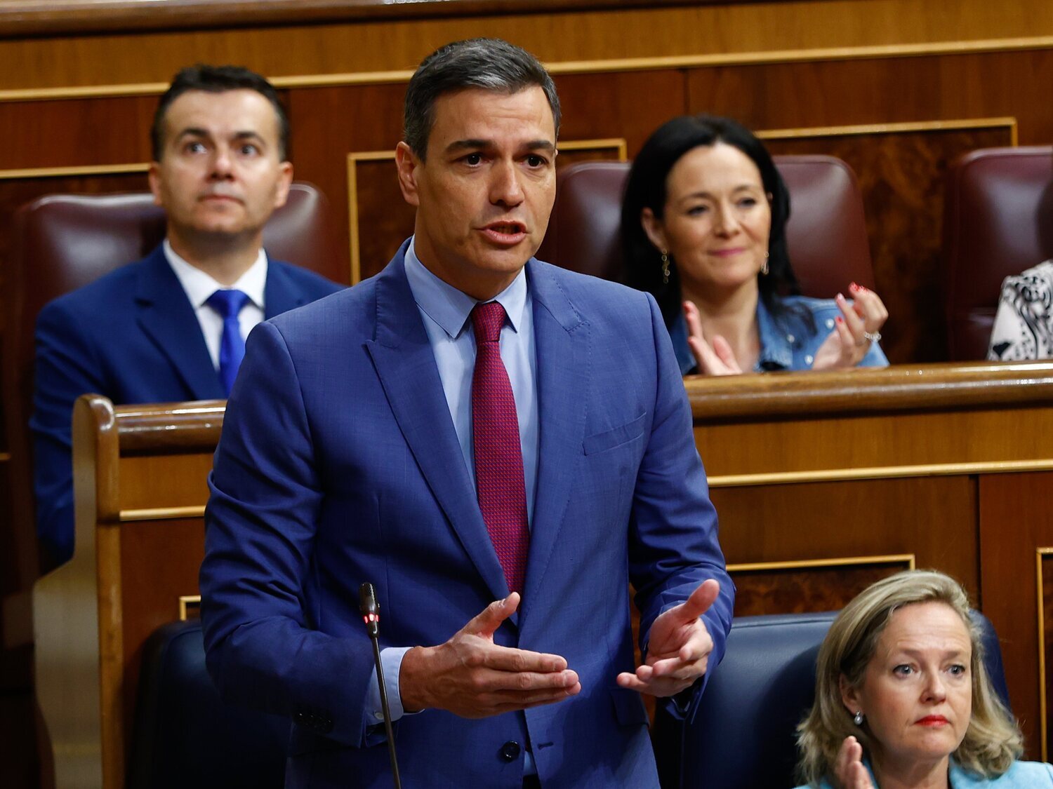 Pedro Sánchez anuncia una rebaja del IVA de la luz del 10% al 5%