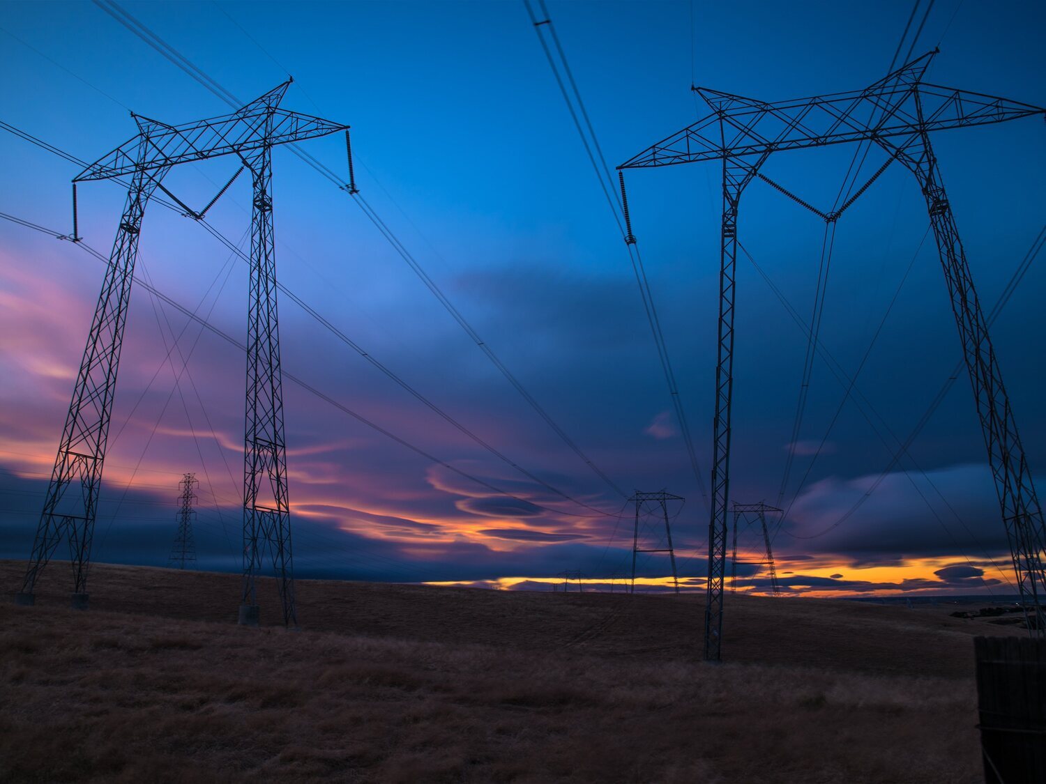 ¿Qué impacto tendrá la rebaja del 5% en el IVA de la luz? ¿Cuánto ahorrarán los hogares?