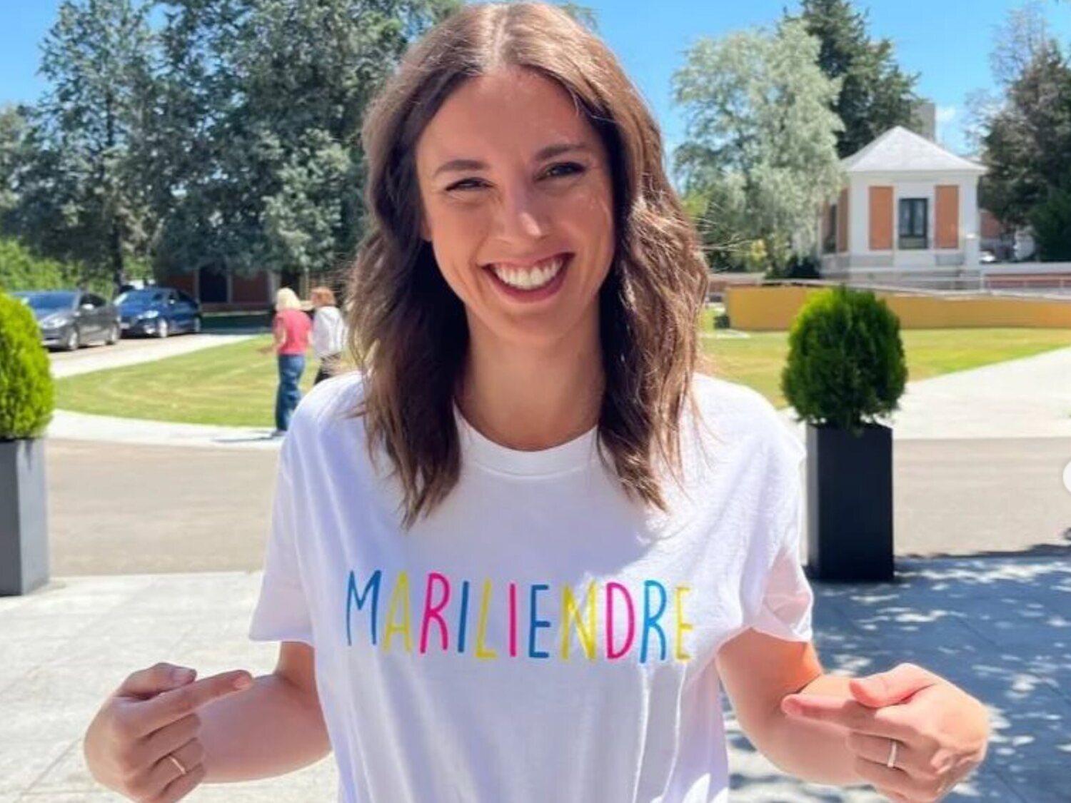 De dónde es la camiseta de Irene Montero que está causando furor