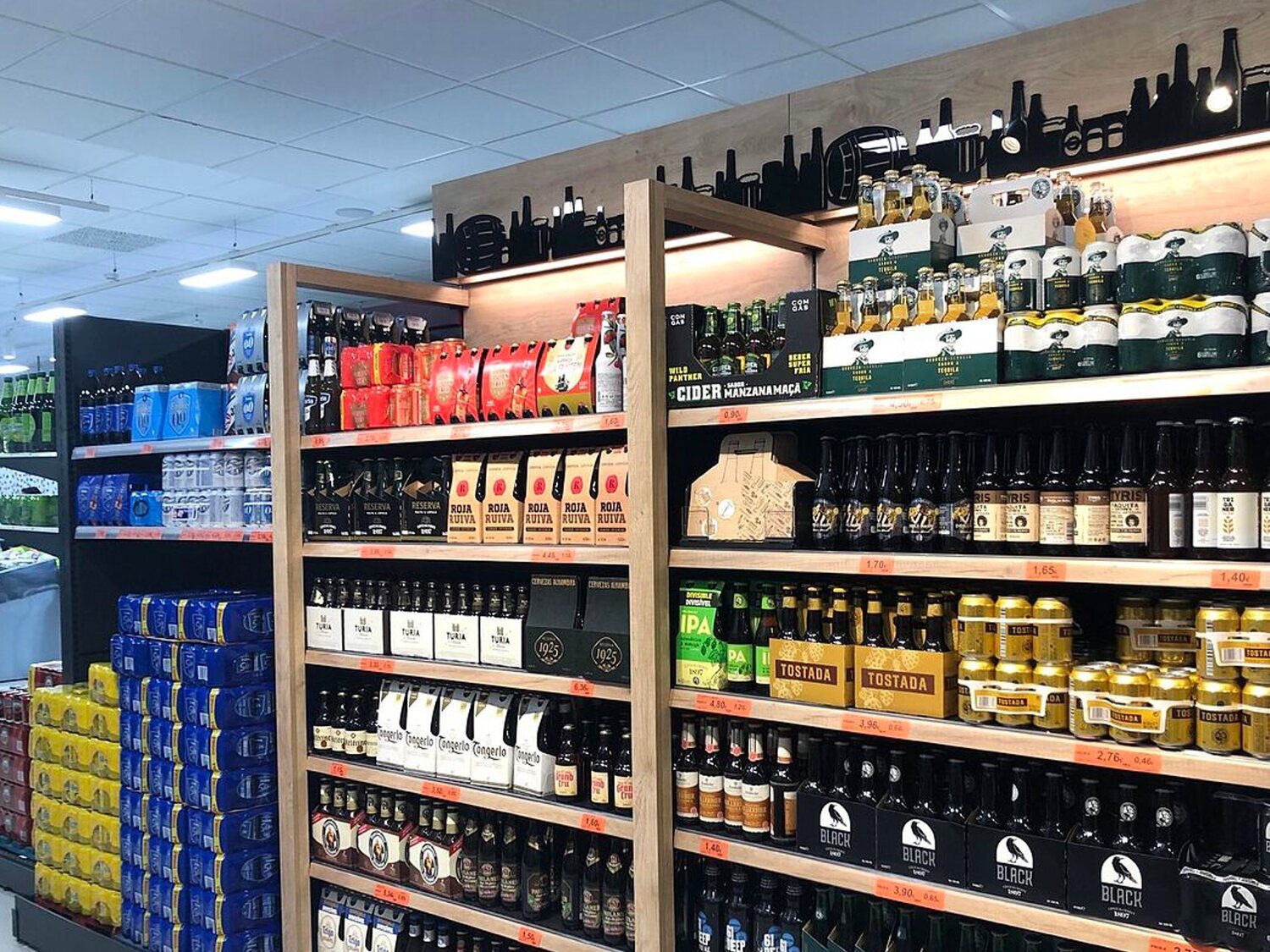 ¿Qué hacen los supermercados con las cervezas a punto de caducar?