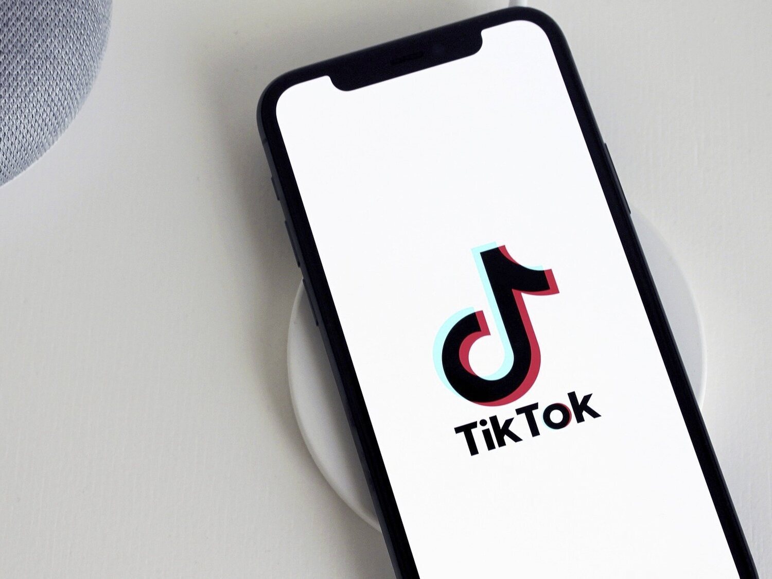 El regulador de Estados Unidos pide que Apple y Google retiren la app de TikTok