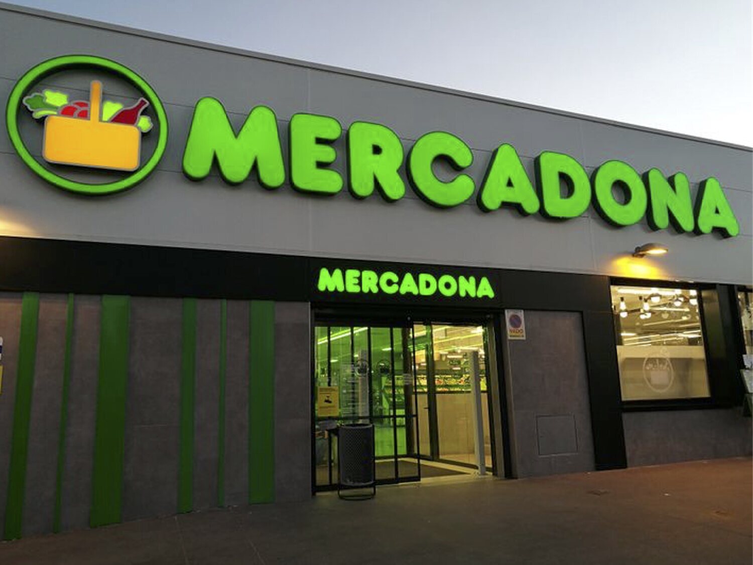 Mercadona retira de la venta uno de sus refrescos más populares de todos sus supermercados