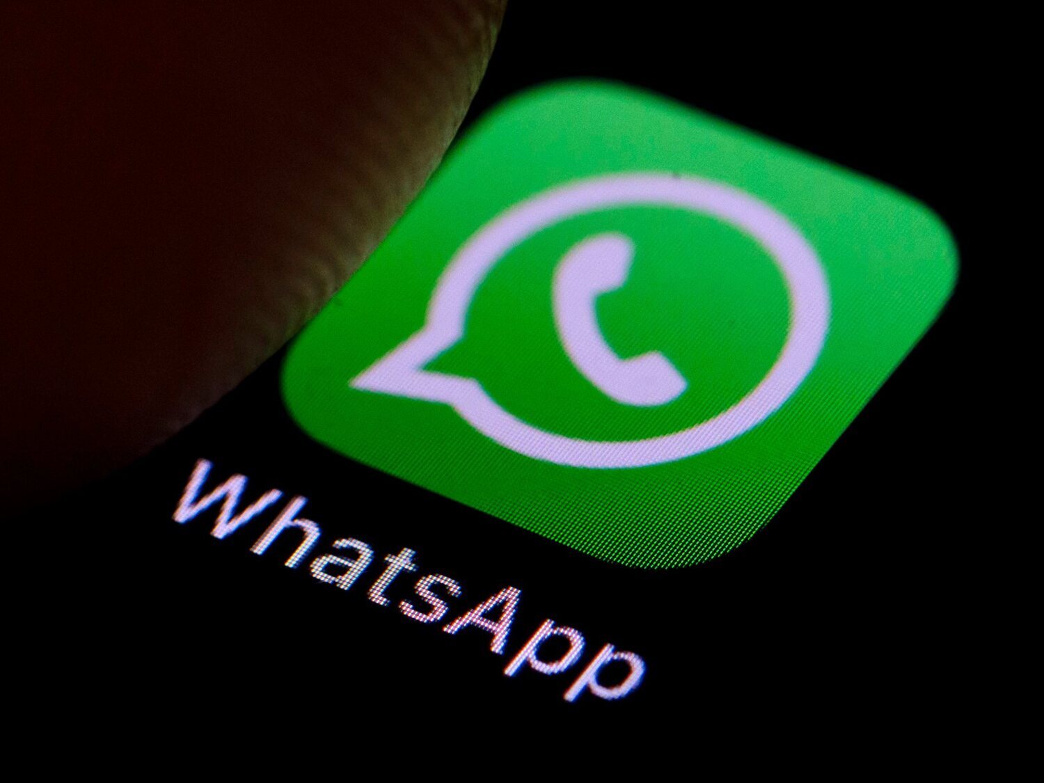 Novedades en WhatsApp: irte de un grupo sin que nadie se entere y quitar el estado 'en línea'