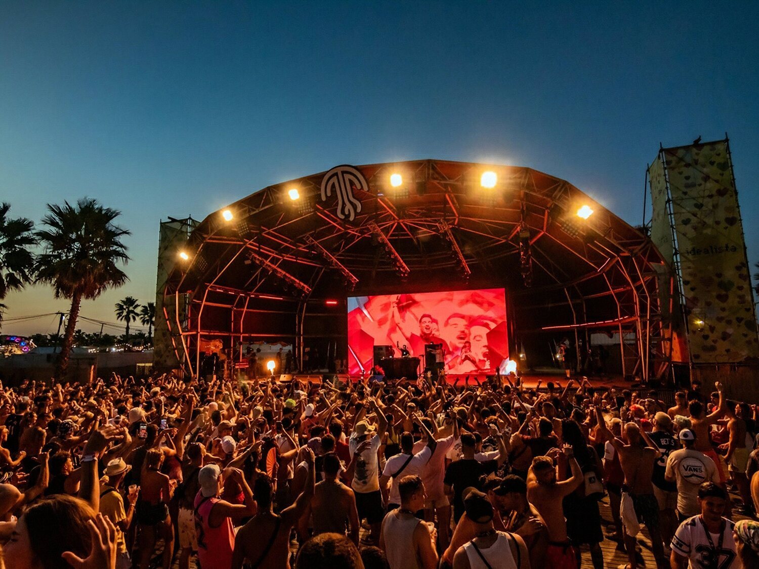 Un reventón climático deja un muerto y más de 40 heridos en el Festival Medusa de Cullera