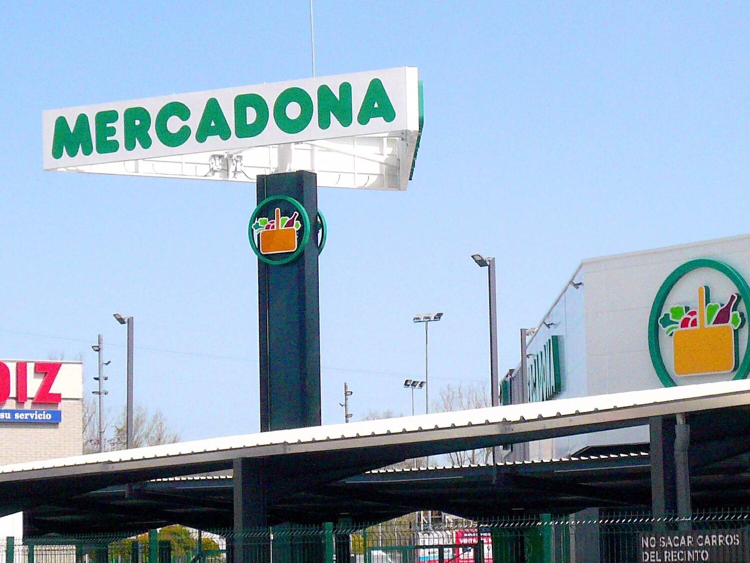 Mercadona retira estas pizzas, bebidas, edulcorantes, pastas, infusiones, salsas, ensaladas y otros productos de sus supermercados