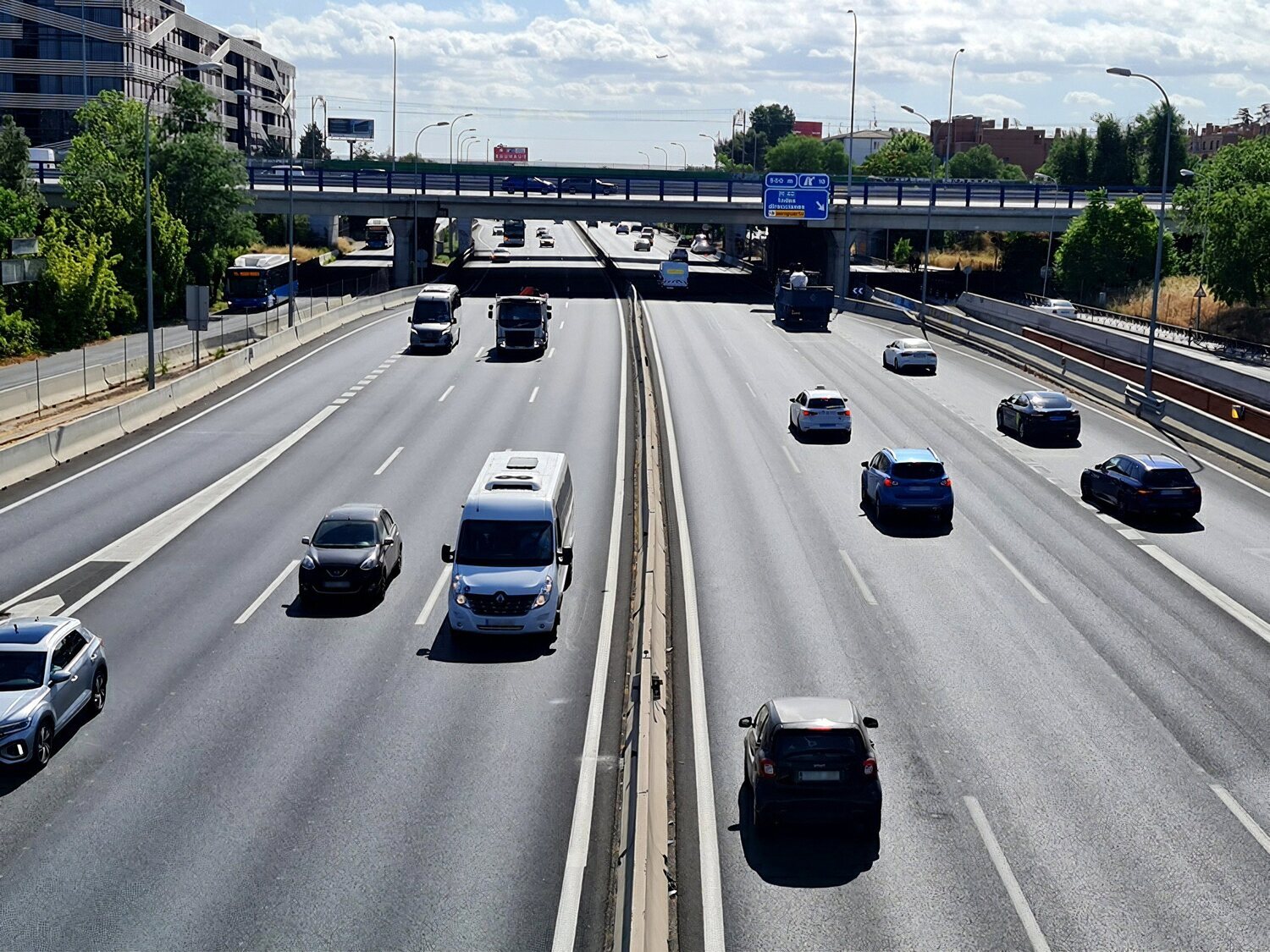 La DGT lucha contra los excesos de velocidad e instalará 300 radares nuevos