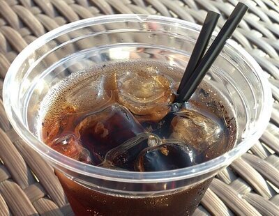 Un bar de Ibiza cobra 33 euros por una lata de Coca-Cola Zero y dos botellas pequeñas de agua