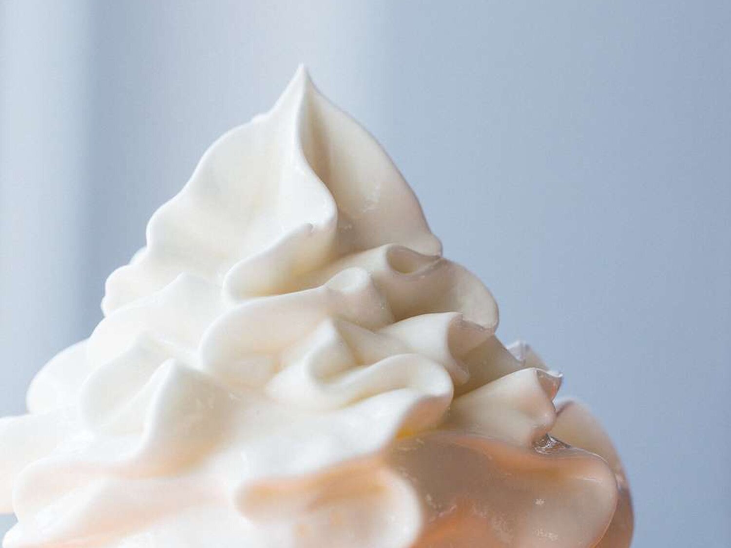 Nueva York prohíbe la venta de nata montada a jóvenes para que no la usen como narcótico
