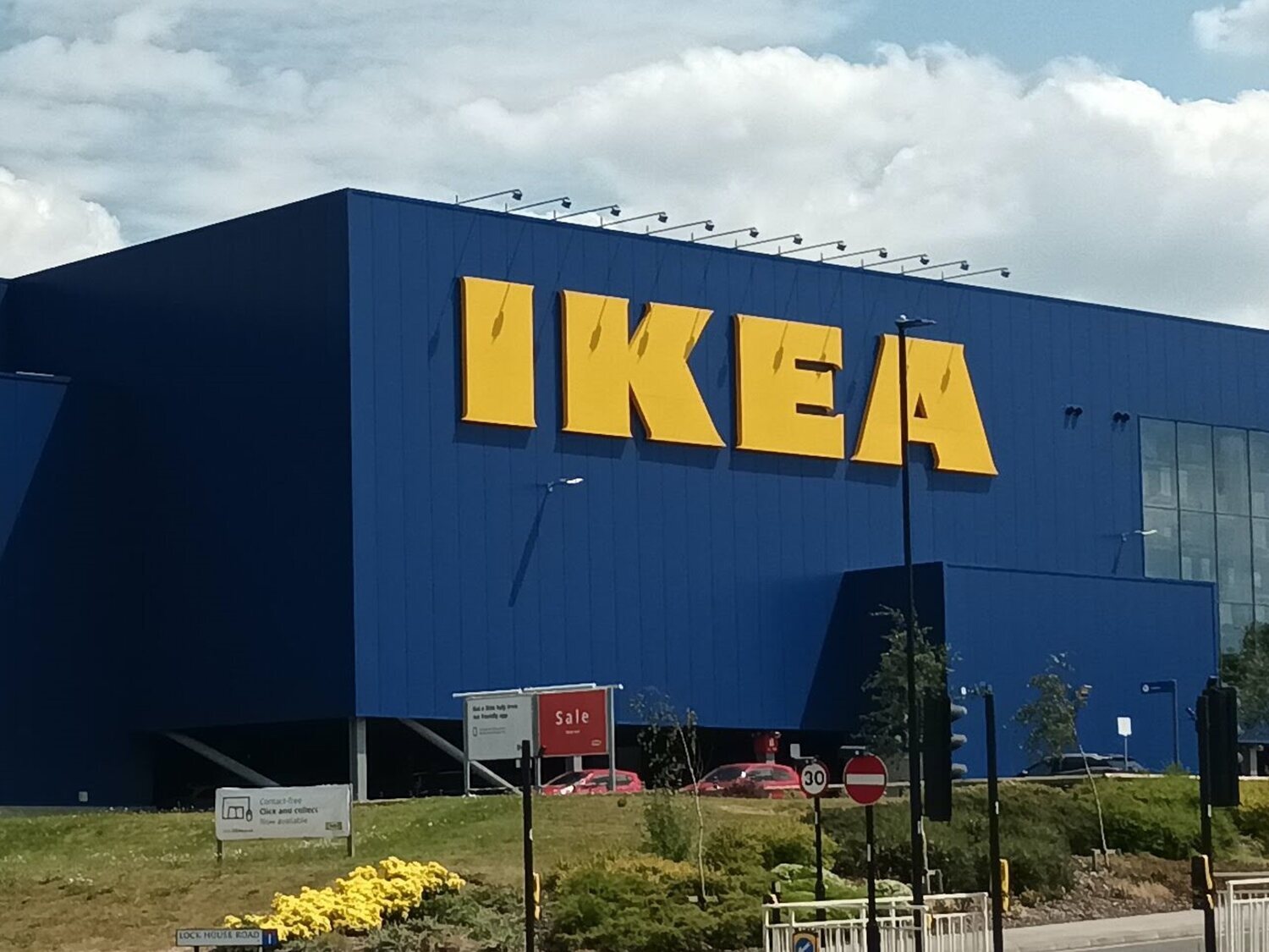 Denuncian un caso de racismo en un IKEA de Murcia: "Seguro que queréis tomar medidas"