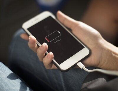 La UE obligará a fabricantes a alagar la vida útil de las baterías de sus móviles