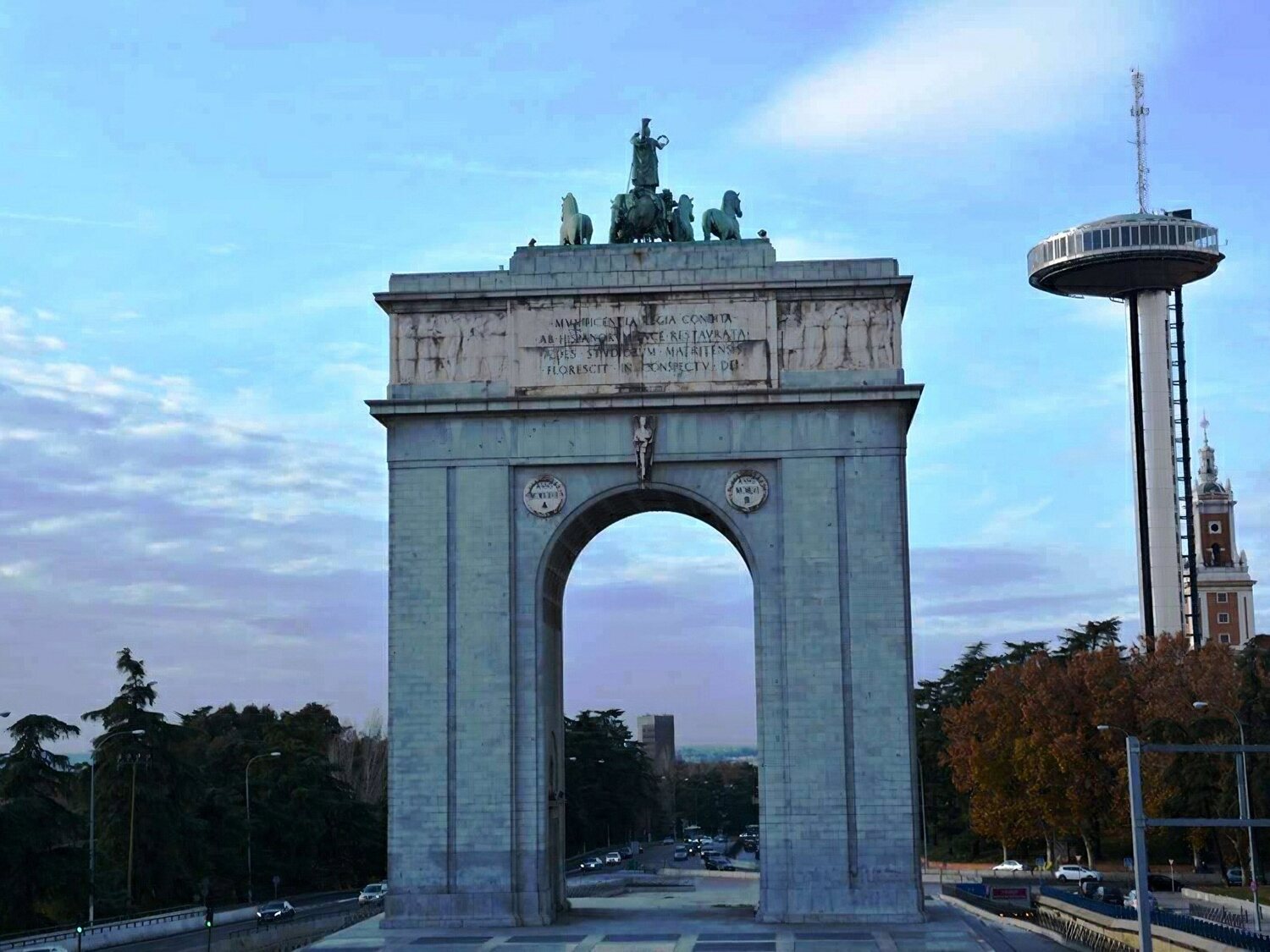 Proponen la demolición del Arco de la Victoria de Madrid por su vinculación franquista