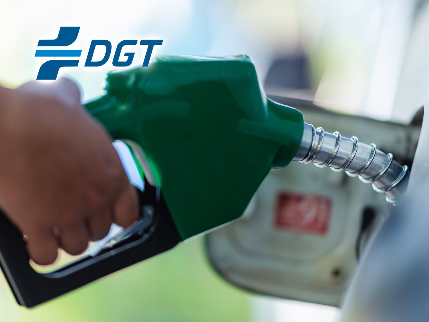 Los trucos de la DGT para ahorrar dinero en combustible