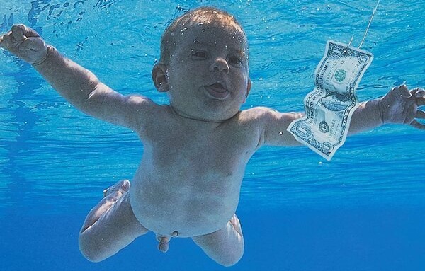 El bebé de 'Nevermind' pierde el juicio contra Nirvana, a los que denunció por pornografía infantil